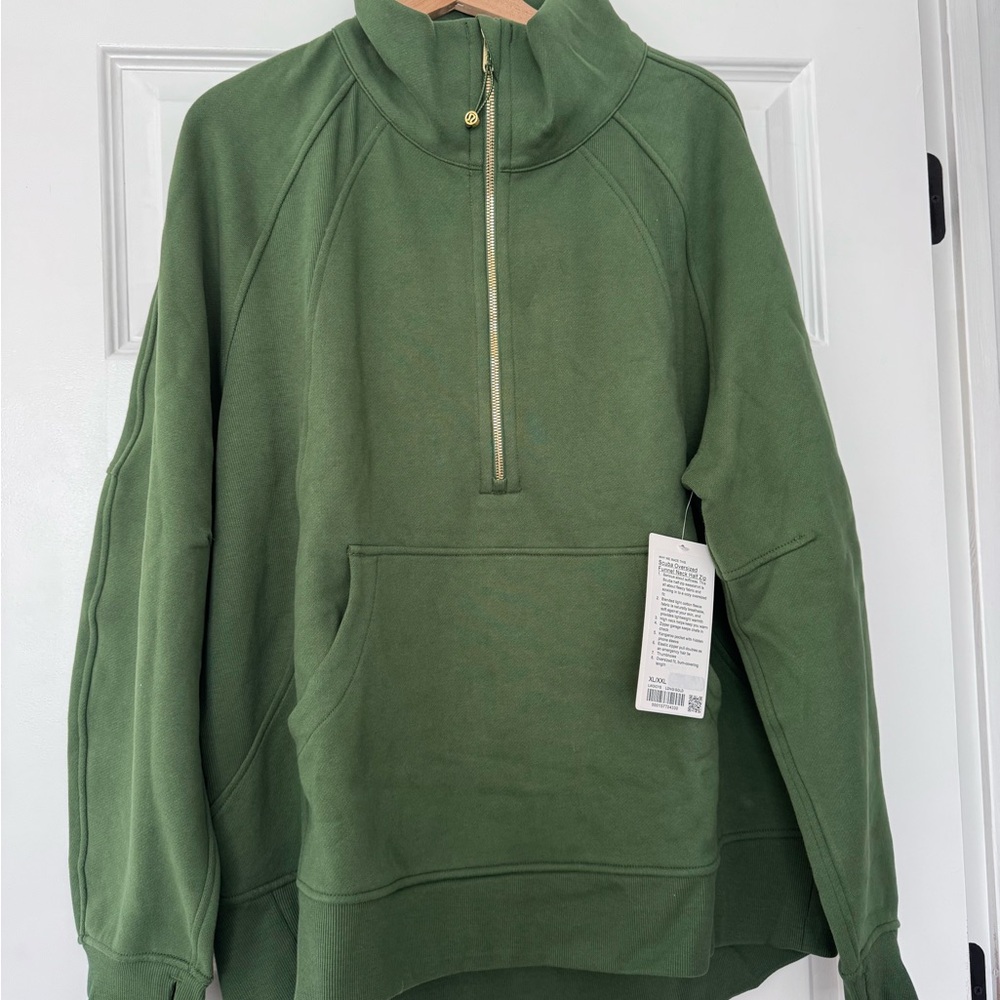 Lululemon Scuba half-zip long gold zip